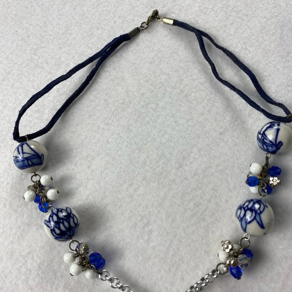 Elegant Blue & White Porcelain Chinoiserie Beaded Tassel Necklace Suede Cord 18”